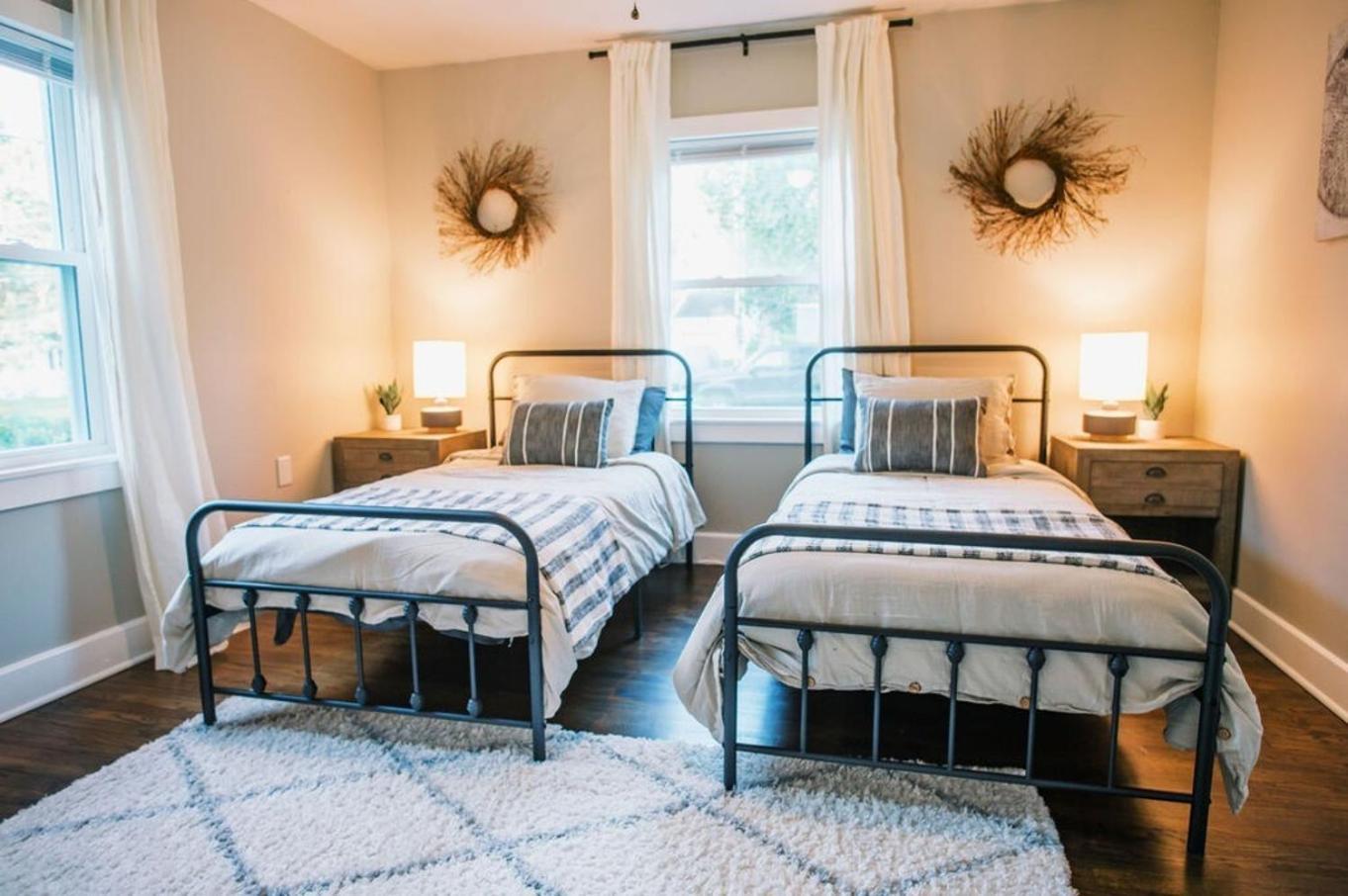 Villa Convenient To Park Circle And Downtown Charleston Esterno foto