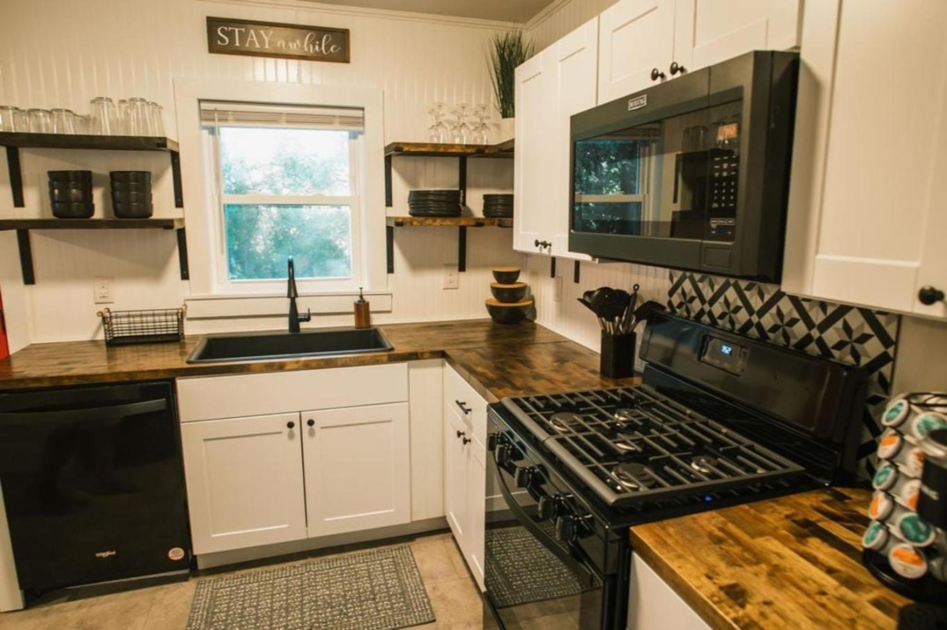 Villa Convenient To Park Circle And Downtown Charleston Esterno foto