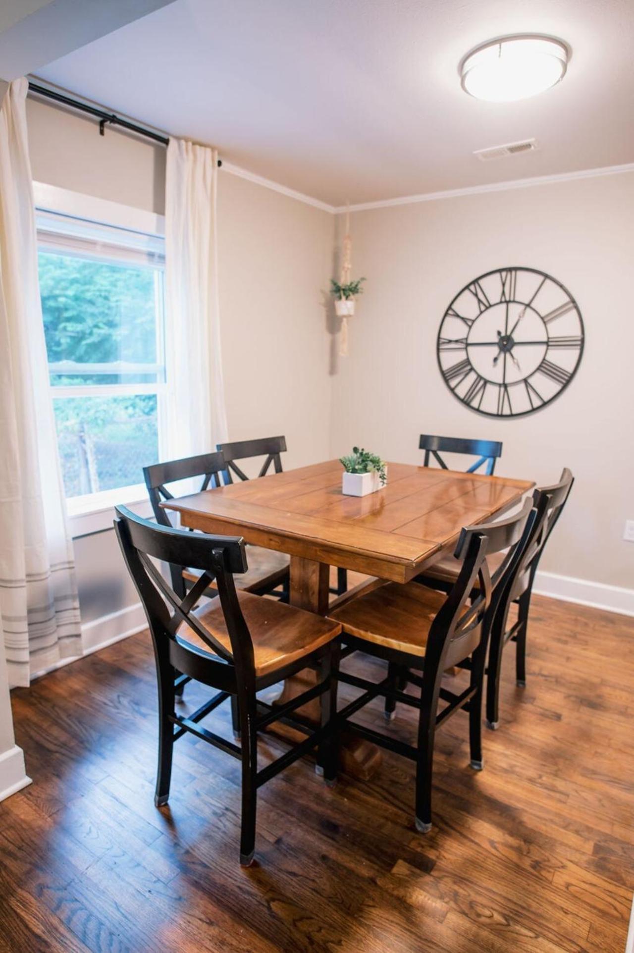 Villa Convenient To Park Circle And Downtown Charleston Esterno foto